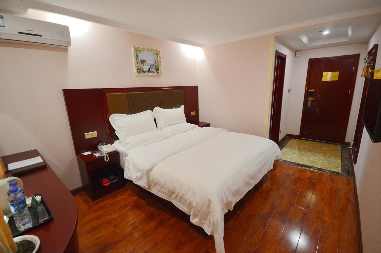 Greentree Inn Shanghai Minhang District Beiqiao Subway Station Express Hotel Xangai Exterior foto